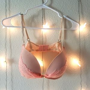 Victoria's Secret Bra Peach Lace